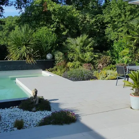 Standing Piscine Privee En Ecrin De Verdure 别墅