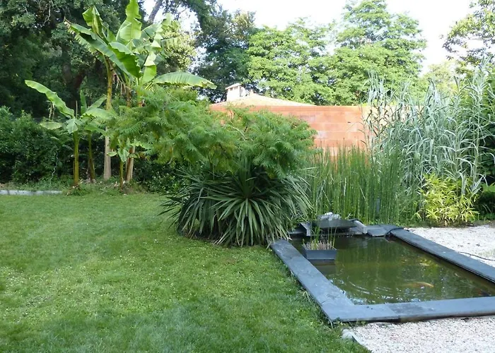 Standing Piscine Privée En écrin De Verdure * Mérignac